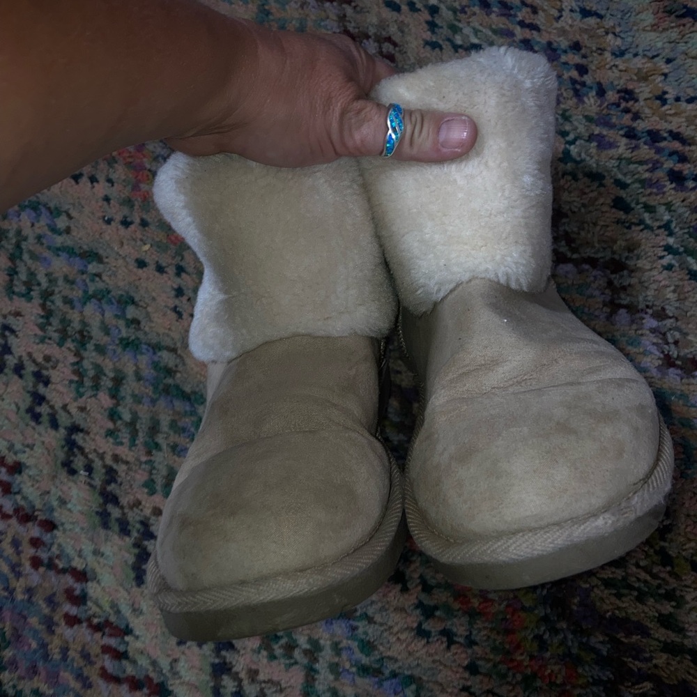 Arizona Jean Company Kids Tan Boots